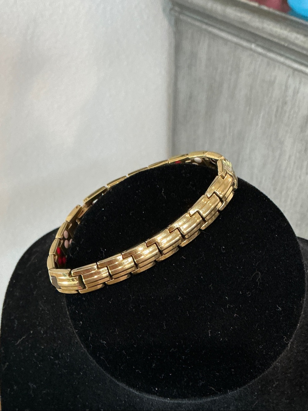 Gold Link Magnetic Bracelet - Women Jewelry